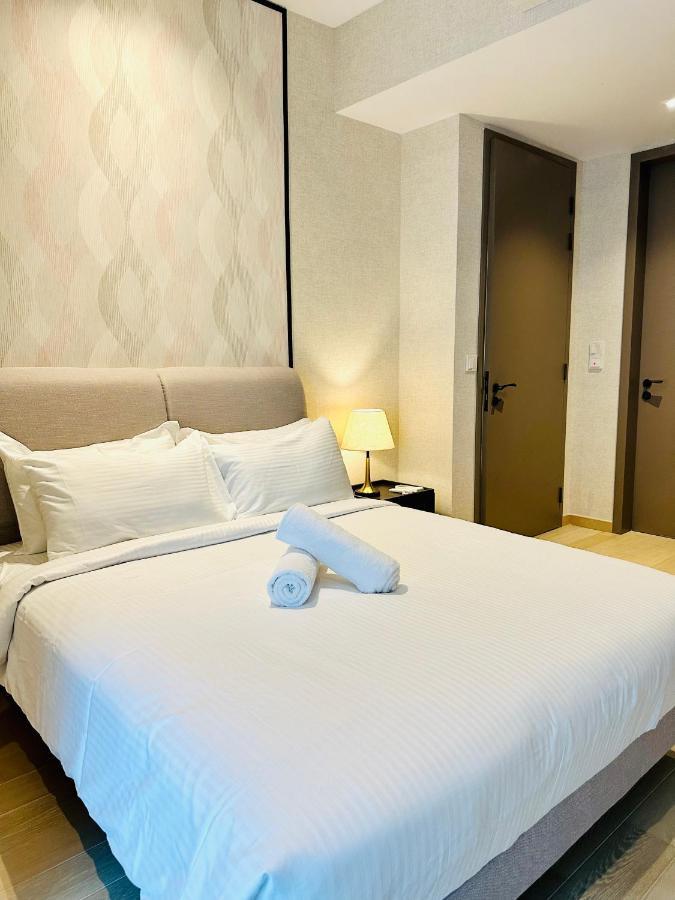 Luxury Suites At Eaton Klcc Kuala Lumpur Exterior photo